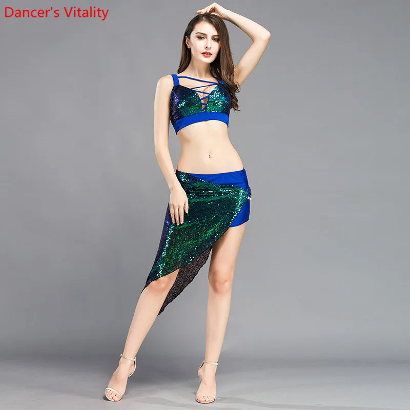 

2018 new belly dance shinning two pieces dress a piece of dress, sequins set, metal buckle dress, bra and skirt - 8819 m, l