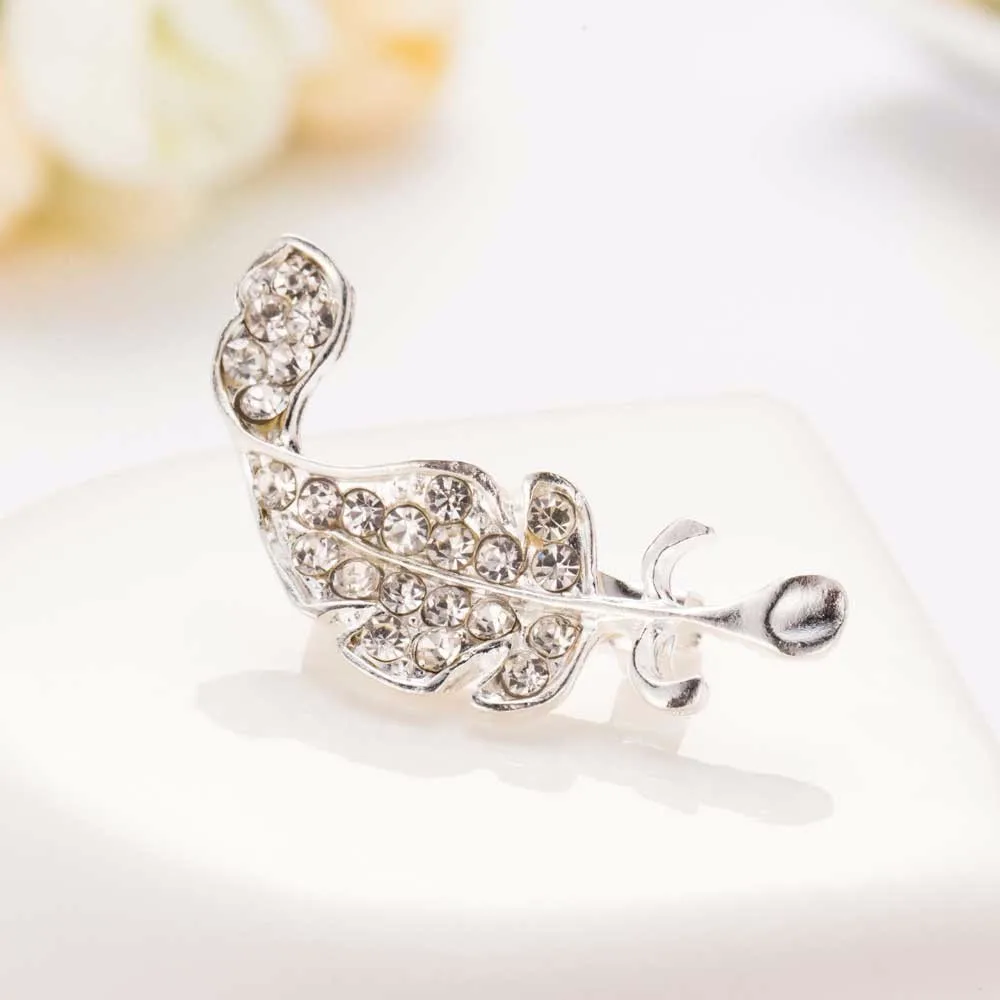 

New Simple Delicate Crystal Brooches Silver Colored Feather Shape Brooch pins Lovely Clothes Sweater Accessories
