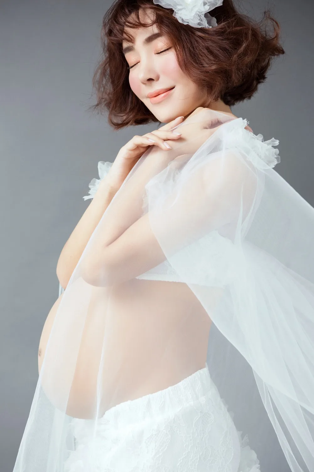 pregnancy clothes photography