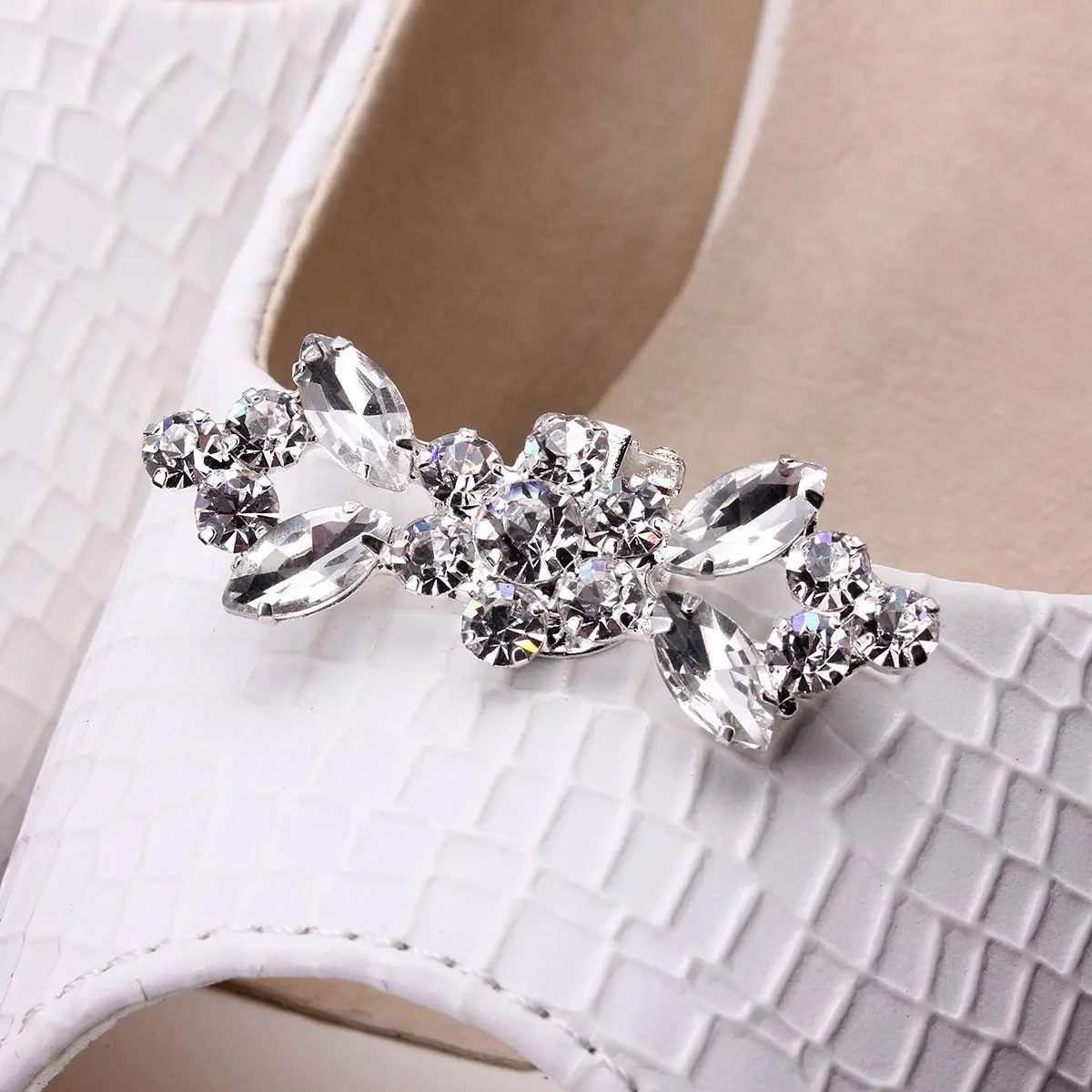 Купить Бижутерию Со Стразами