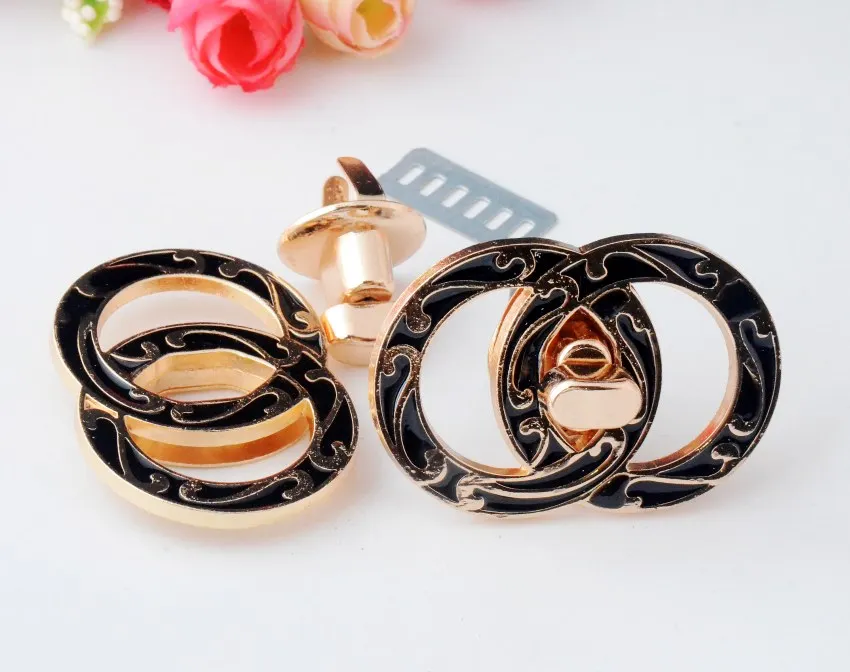 

Free Shipping 1 Sets Golden Purse Twist Turn Lock Golden Metal Hook Box Latches Clasp Bag Lock Trunk Purse Lock 54x37mm F1464