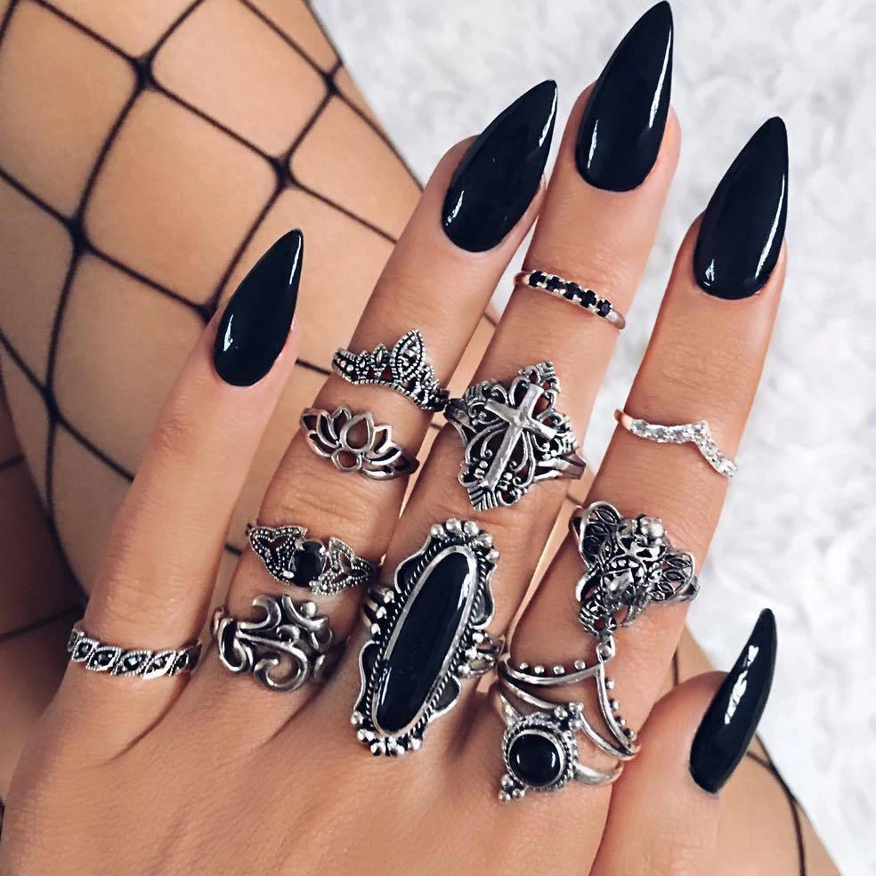 

12 Pcs/ Set Punk Female Om Elephant Cross Lotus Leaf Crown Gem Silver Hollow Ring Set Personality Girl Party Jewelry Accessories