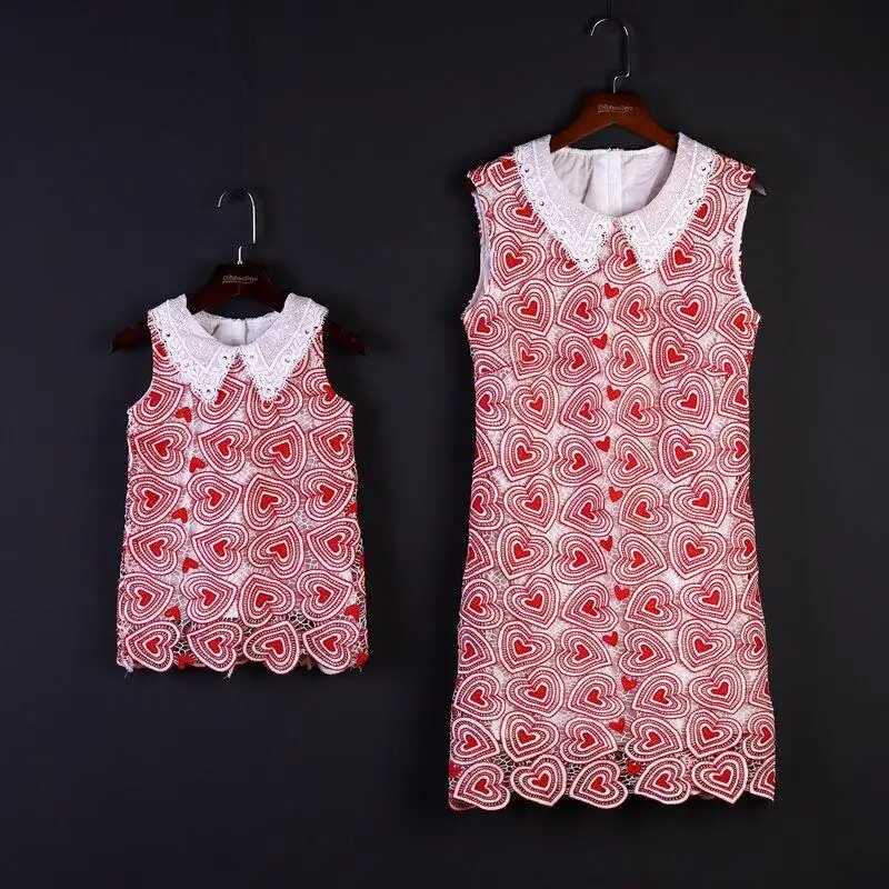 

Mom Girls Lace Dress Mother Daughter Dresses 2019 Summer Mommy Girl Match Twinning Party Dress Family Look Outfits J136