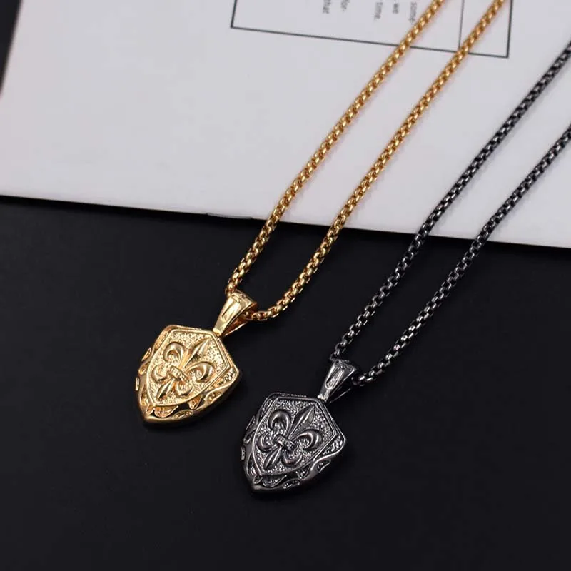 

Men Shield Pendant Necklaces in Silverly Stainless Steel Be Strong And Courageous Bible Verse Christian Jewelry xlct034