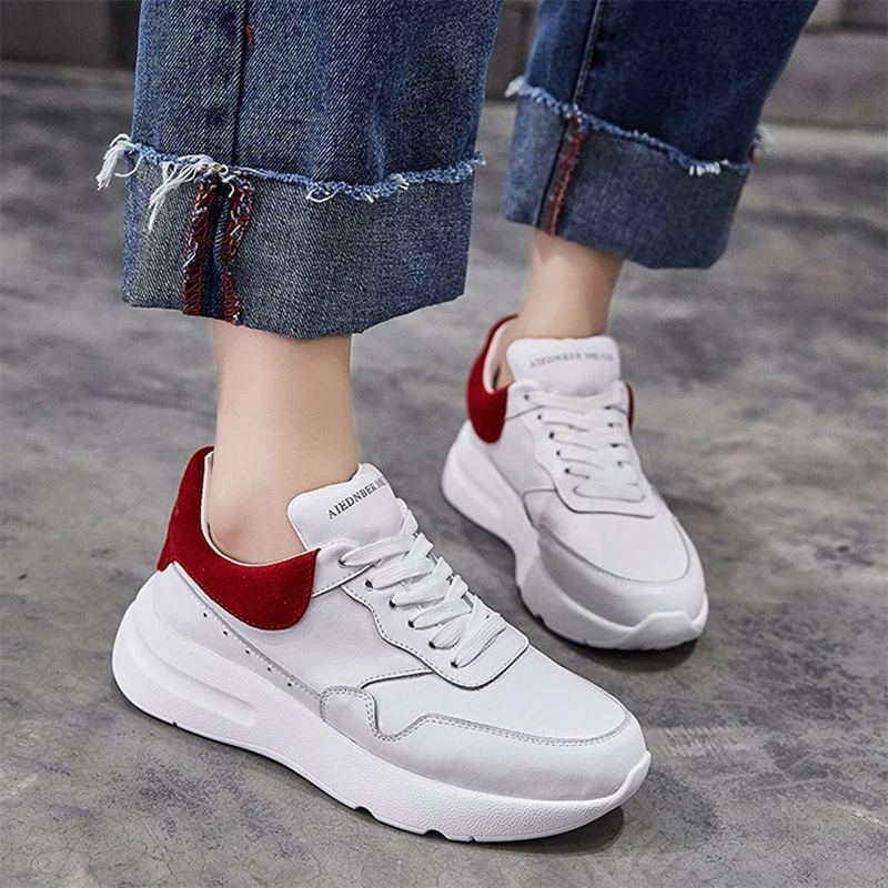

2018 spring new fashion platform women's shoes simple color matching lace casual shoes trend flat shoes.