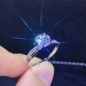 

Round Silver Moissanite Ring 1ct D VVS Luxury Moissanite Weding Ring for Women