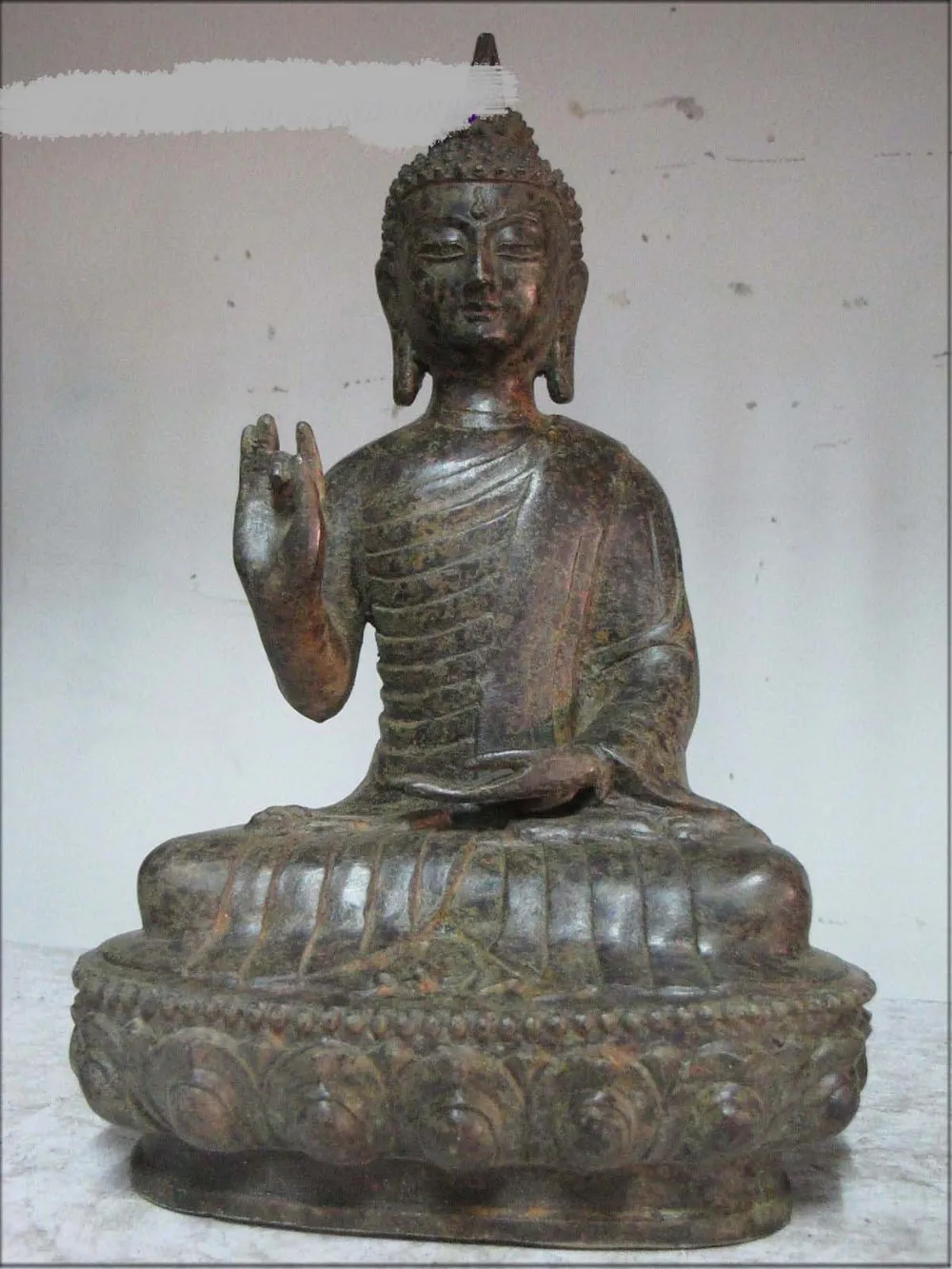 

Tibet bronze Buddha wrinkle robes Buddha Tathagata RuLai statue