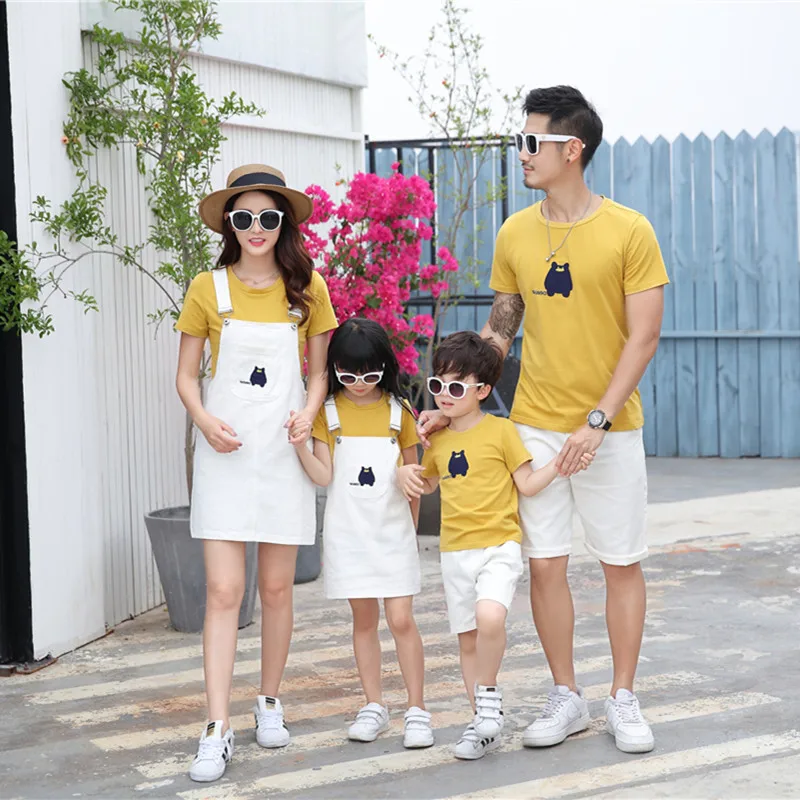 

Summer Sets Family Matching Outfits Mom Daughter T-Shirt+Strap Skirt Dad Son T shirt+Shorts 2PCS Suit Cotton Vacation Clothes