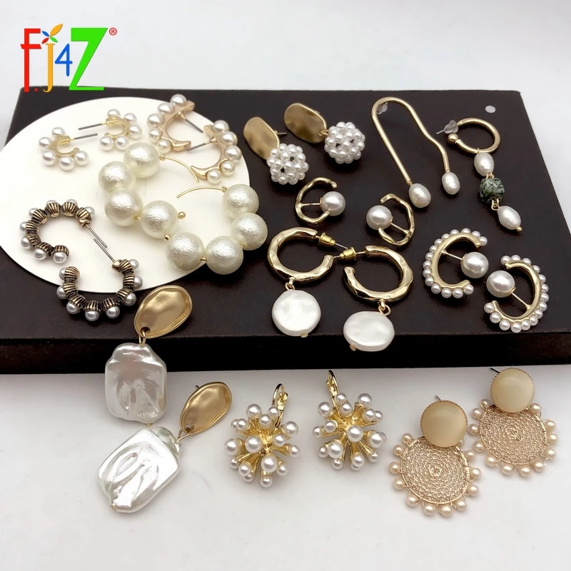 

F.J4Z Hot Women Imitation Pearl Earrings Baroque Irregular Pearl Statement Earrings Women Vintage Earrings Party Jewelry
