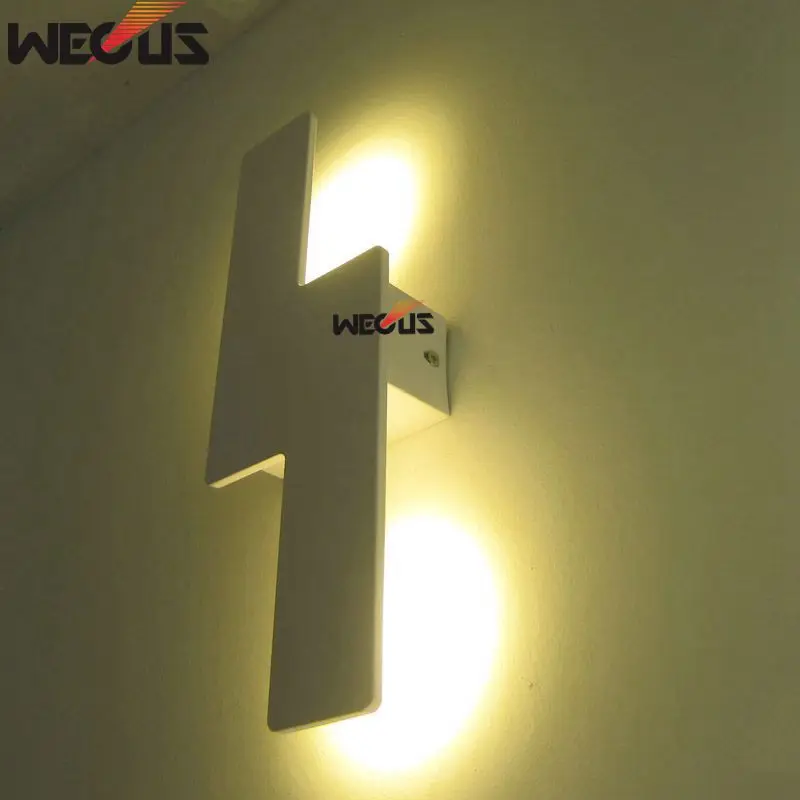 

Modern minimalist wall lamp Creative aluminum LED living room background Staircase hallway Aisle bedside wall lamp