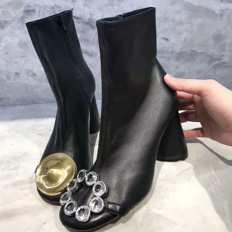 

2018 Autumn Female Gold Buckle Rhinestone Unsymmetrical Martin Ankle Boots Women Round Toe High Heel Shoes Woman Short Boots