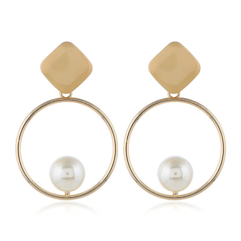 Pearl Drop Earring