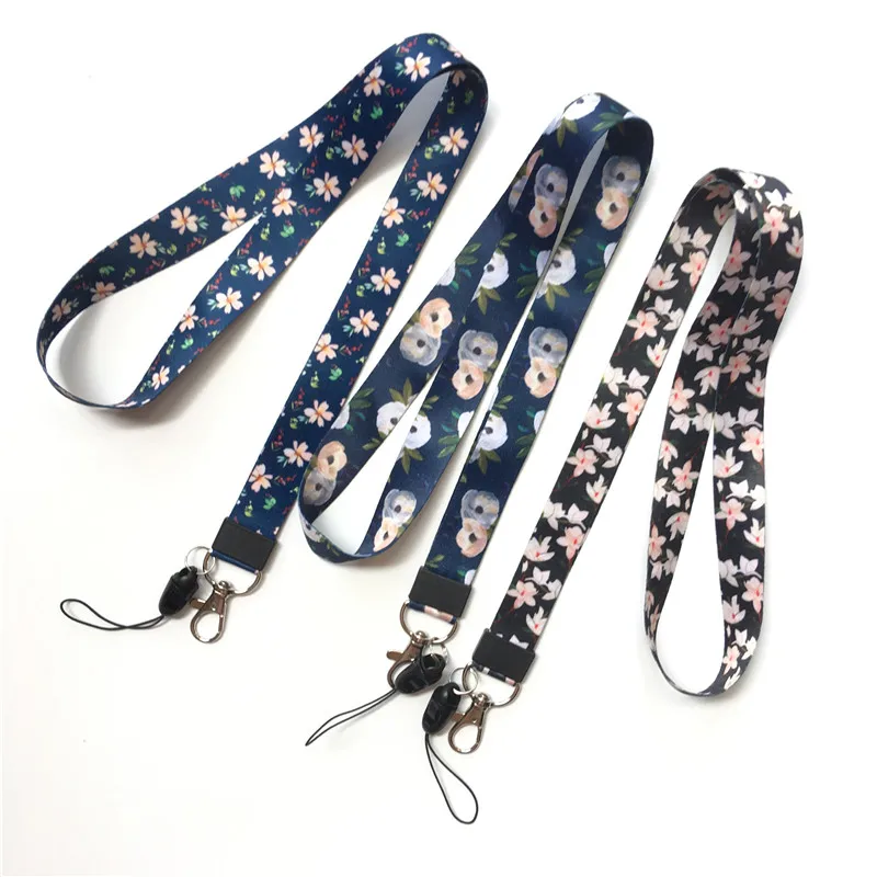 50Pcs Wholesale Fashion Maple Leaf Mobile Phone
