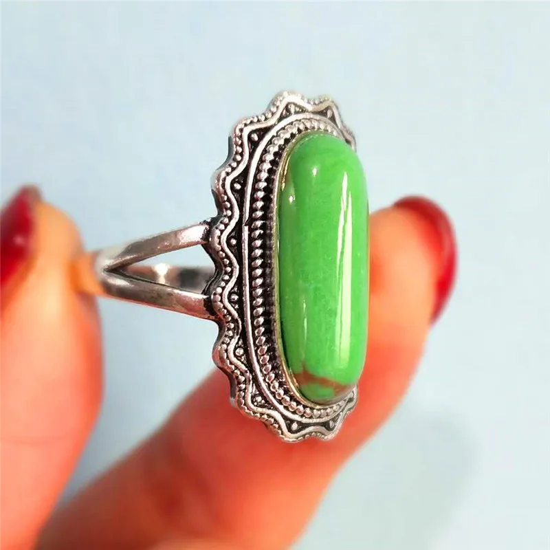 JUNXIN Boho Green Stone Big Rectangle Rings For Women Men Antique Silver Metal Female Male Cocktail Ring Vintage Indian Jewelry