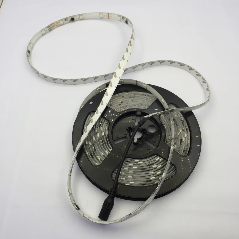 LED Strip Trailing Automatic Color Change Article 12V Waterproof Lamp 