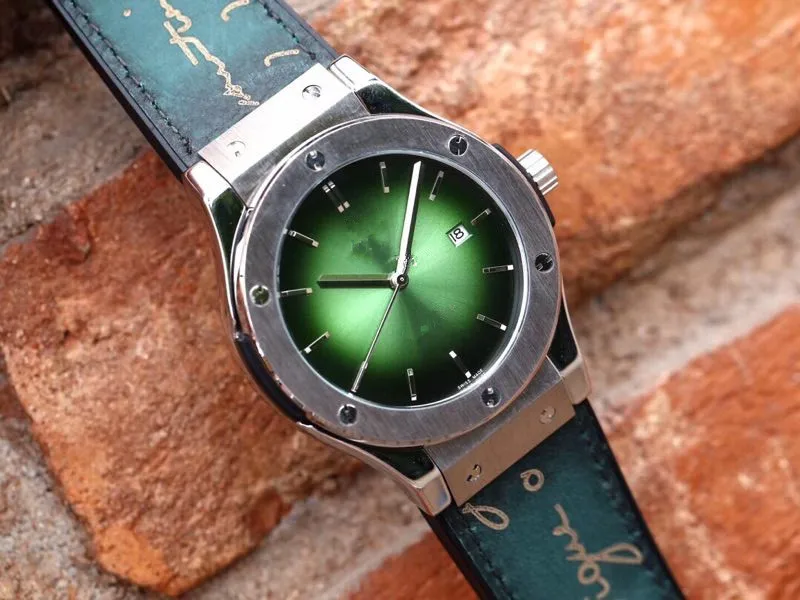 

WG05265 Mens Watches Top Brand Runway Luxury European Design Automatic Mechanical Watch