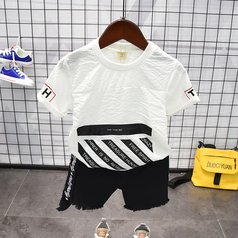 

2PCS WLG boys summer clothing set kids boy letter short sleeve t shirt and black short set children clothes