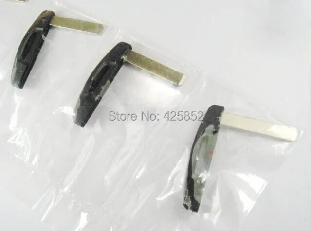 Koleos smart key blade(2).jpg