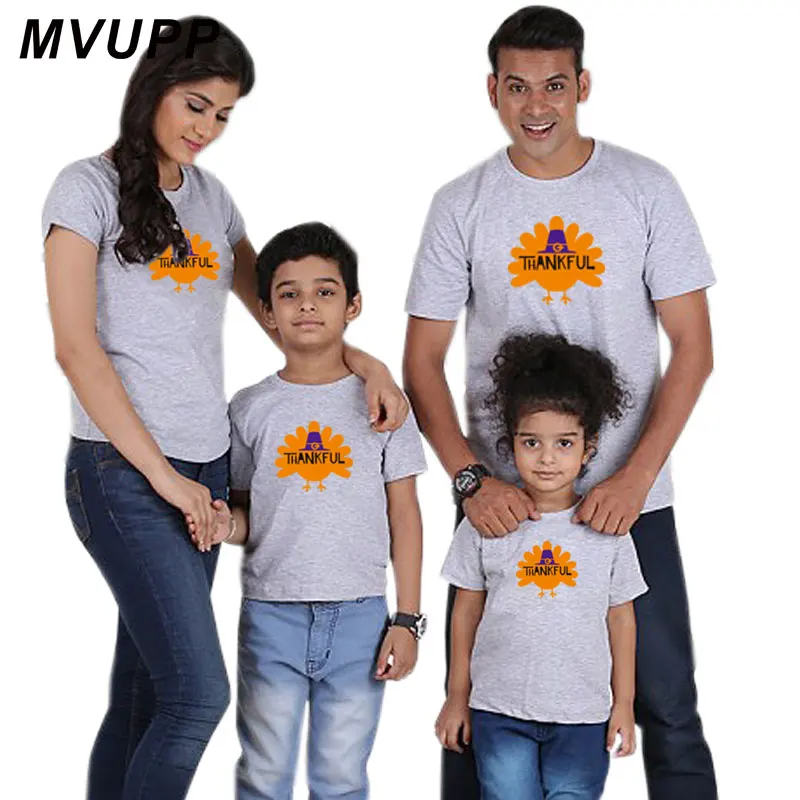 MVUPP/одинаковые комплекты для семьи футболка для детей, мама папа, сын, одежда детская футболка модные однотонные топы с буквенным принтом для мамы