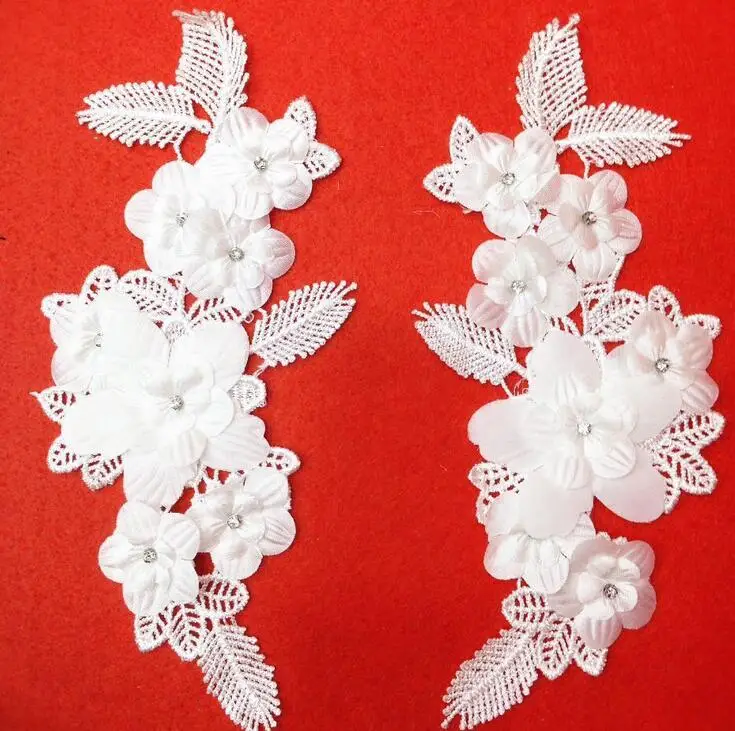 платье с кружевом. кружева атласные. кружева атласные. вернее платье из кружева. кружева атласные.