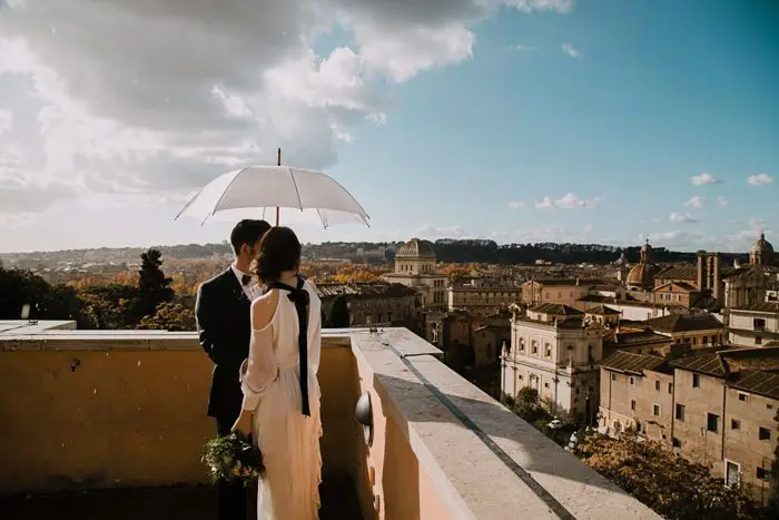 piazza-del-campidoglio-in-rome-was-the-perfect-wedding-destination-for-this-art-and-history-loving-couple-quince-and-mulberry-studios-34-700x467