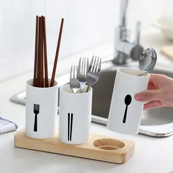 

3Pcs/Set Drainage Water Chopsticks Jars Creative Oak Base Tableware Spoon Plastic Storage Bottle Multifunction Kitchen Organizer