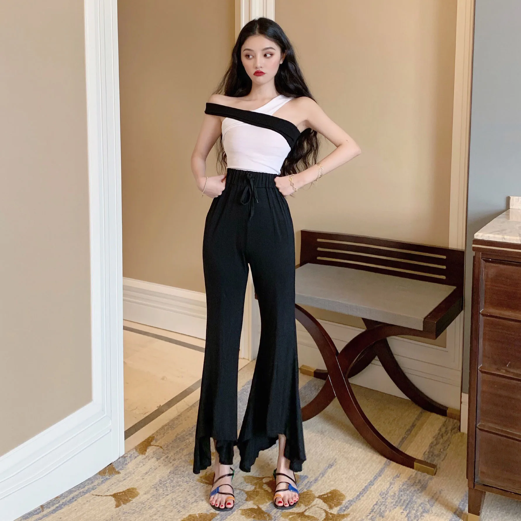 

2 Piece Set Club Outfits Summer Clothes for Women Sexy Open Clavicle Slash Neck T-shirt Contrast Color Top + Flared Pants