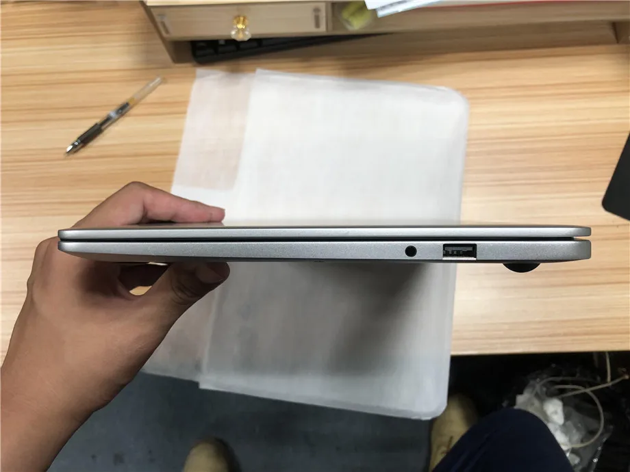 Ультратонкий ноутбук HUAWEI honor MagicBook 14," с ОС Windows 10 8-го поколения i7-8550U GeForce MX150 2 ГБ GDDR5 8 Гб 256 ГБ