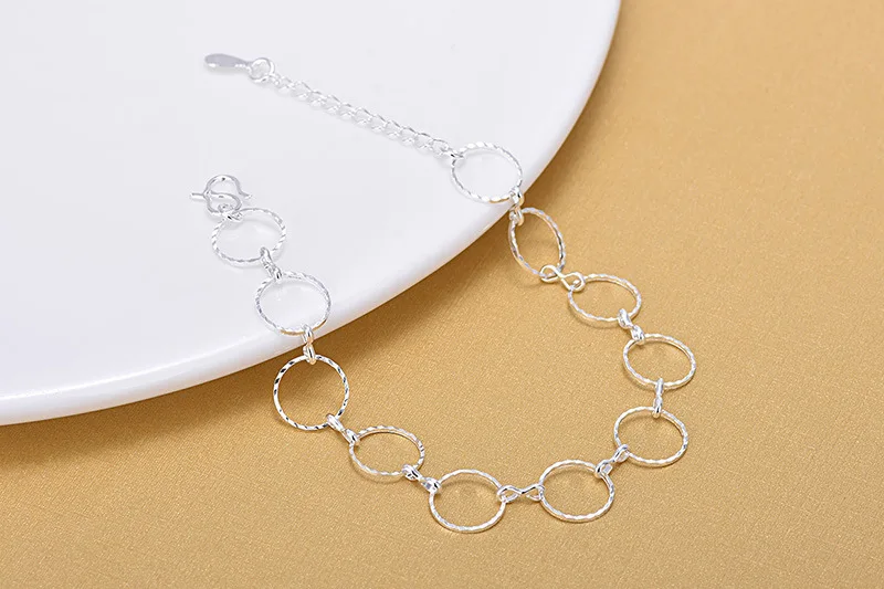 4064254441_687529415