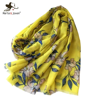 

Marte&Joven Popular Flower Printing Yellow Shawl Scarf for Women Spring Autumn Warm Fringe Wraps Pashmina Ladies Oversized Hijab
