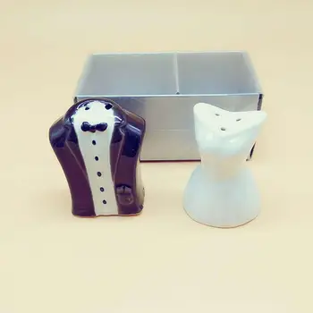 

100pcs(50sets)/lot Ceramic bride and groom salt and pepper shakers for bridal shower party favors and wedding events supplies