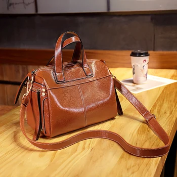 

2020 New Luxury Women's Genuine leather handbags fashion Female shoulder tassel ladies Messenger bags High Quality Office T48
