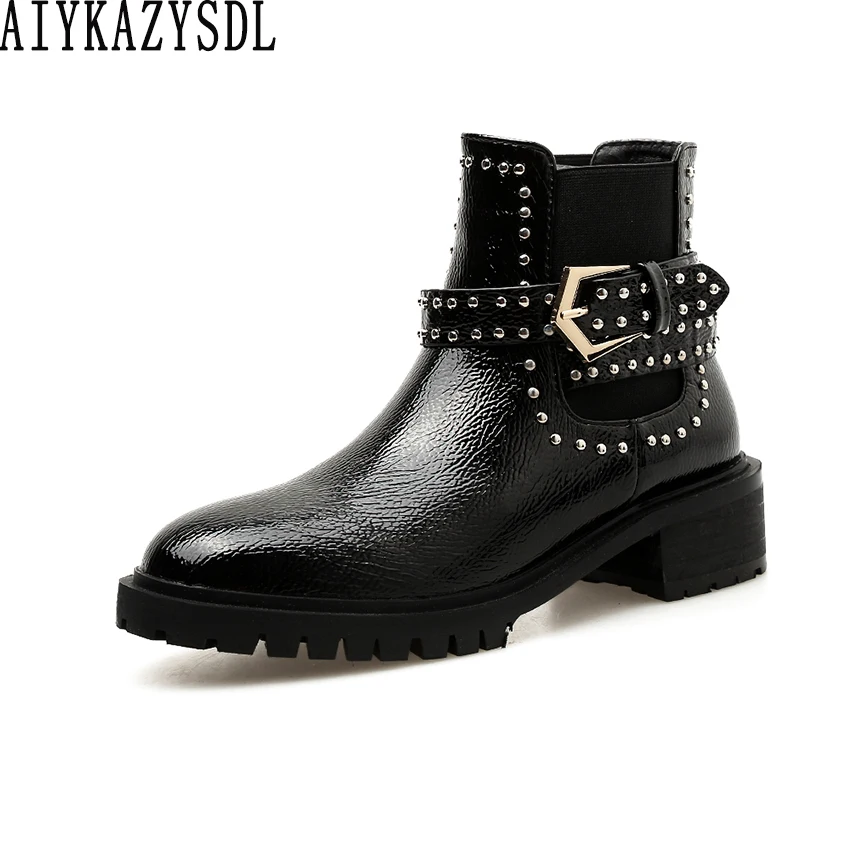 

AIYKAZYSDL Women Chelsea Boots Gothic Ankle Boots Motorcycle Biker Bootie Med Square Heels Strap Buckle Rivet Shoes Rome Bootie
