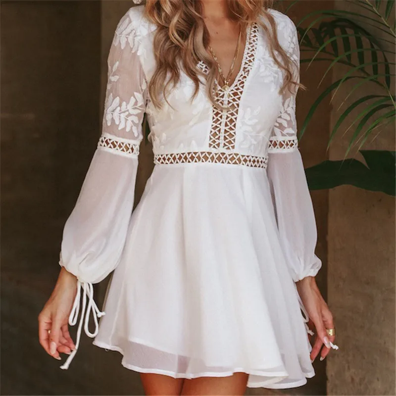 Bohemian Mini Dress in White 1