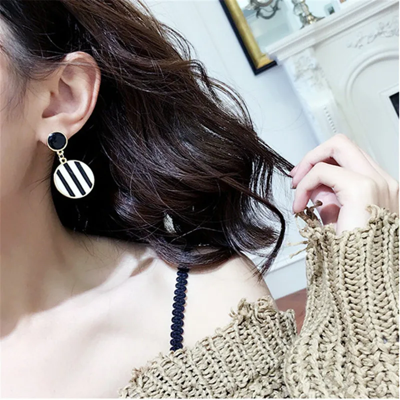 dangle earrings