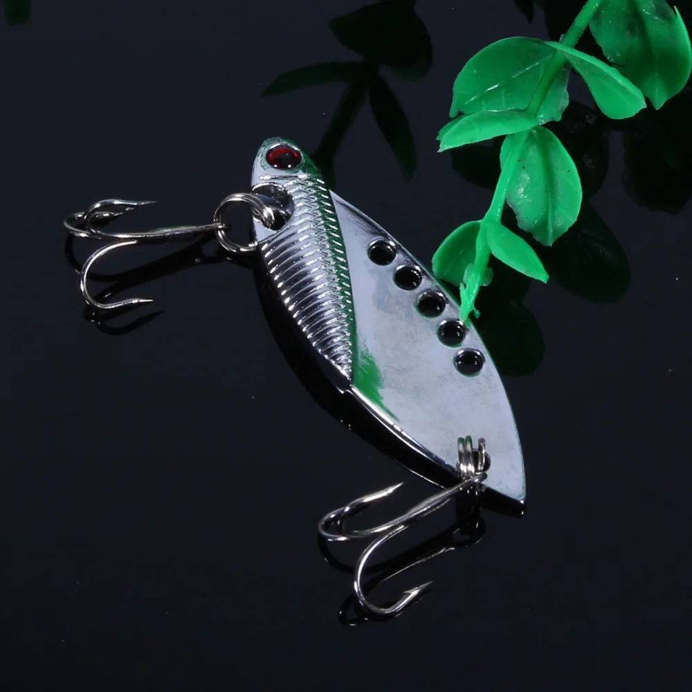 New Night Luminous Fishing Lure Hooks Bait Spinner Metal Tackle Tool Crankbai/_kz