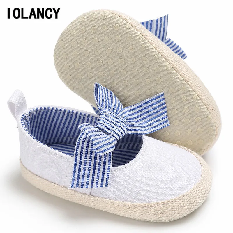 Однотонная нескользящая обувь с мягкой подошвой для маленьких детей; цвет белый, розовый, синий хлопковая обувь для малышей; для маленьких девочек; BS032