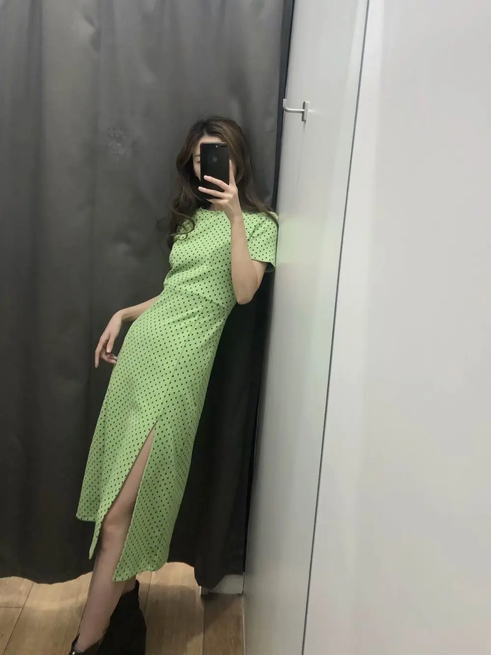  (9)