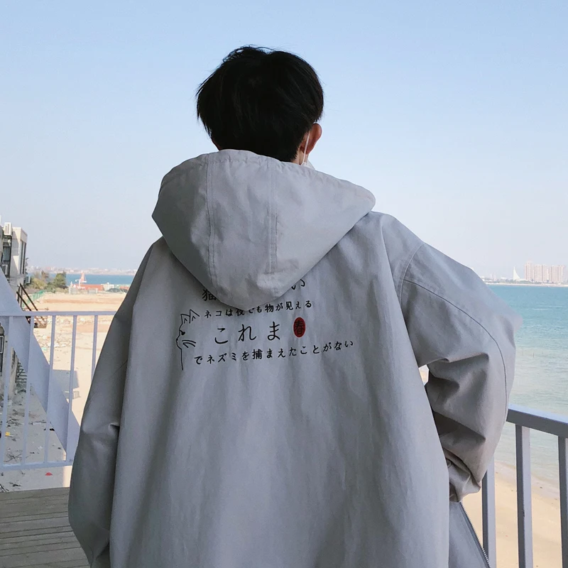 2018 New Japanese Style Men's Fashion Trend Coats Embroidery Casual Bomber Streetwear Jackets Loose Hat Black Windbreakers M-XL