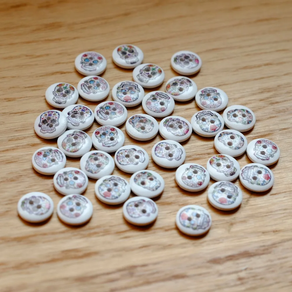 

100PCS Natural Wooden Buttons Multicolor Skull Skeleton Sewing Buttons 2-holes Scrapbooking Dia. 15MM(0.59inch) 8716