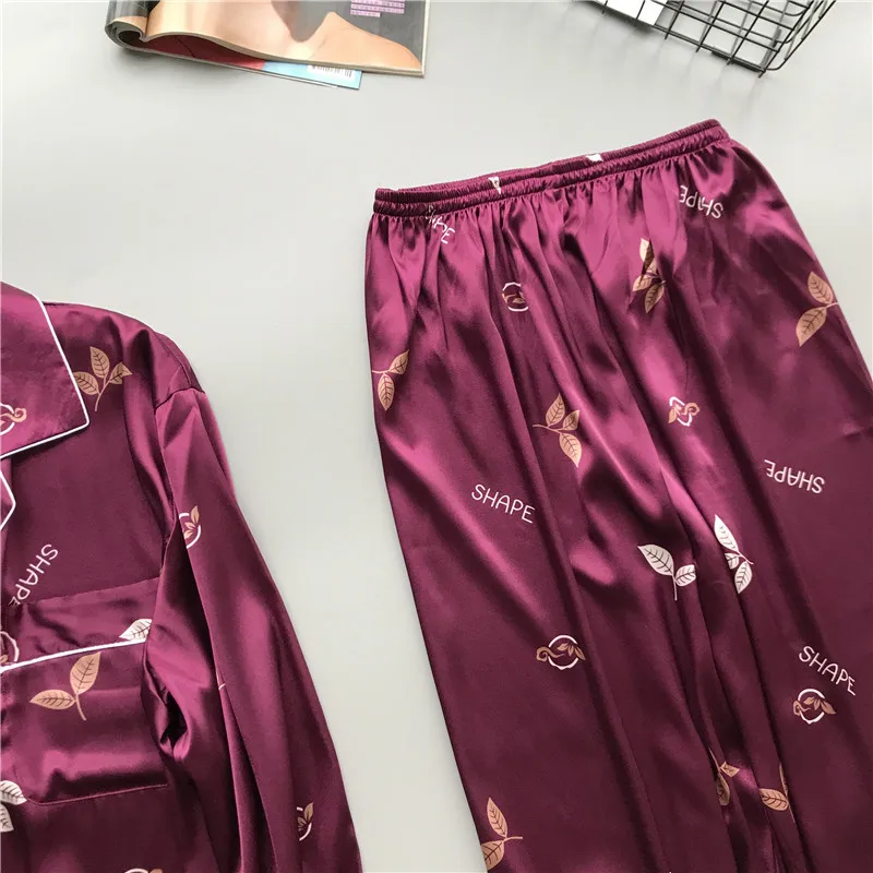 2019 Mens Satin Silk Pajamas Sets Long Sleeve Men Turn Down Collar Pijama Male Sleepwear Printing Pants Suit Nightwear Homewear