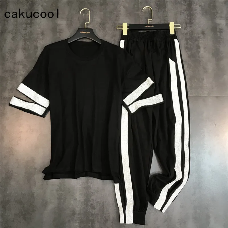 Спортивный костюм Cakucool с коротким рукавом o образным вырезом футболка