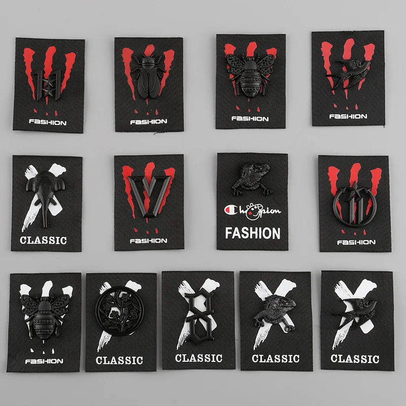 

Black A Megadeth Embroidered Badges Patch for Clothes Ironing on Stickers Sewing Applique for Jacket Jeans 10 pcs/lot