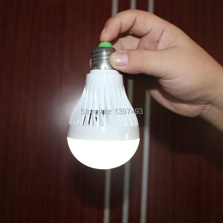 LED Smart Bulb 3W 5W 7W 9W 12W led emergency light rechargeable battery