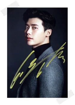 

Signed Lee Jong Suk Autographed photo While You Were Sleeping 4*6 free shipping 6 versions K-POP 102017
