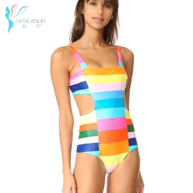 GALERIE MEXICAINE SEINS LIBRES Bikini seins tune pic de ladolescence