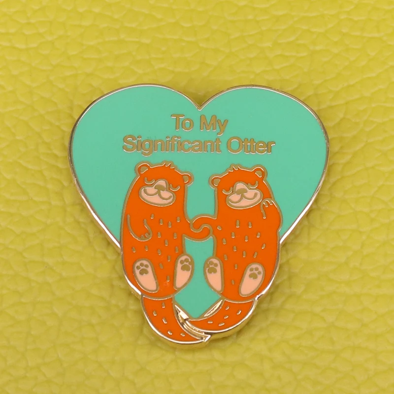 

Otter hard enamel pin