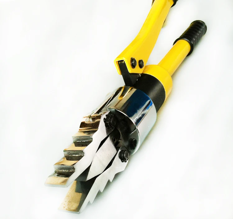 Hydraulic flange spreader integrated with pump for expand flange,safety