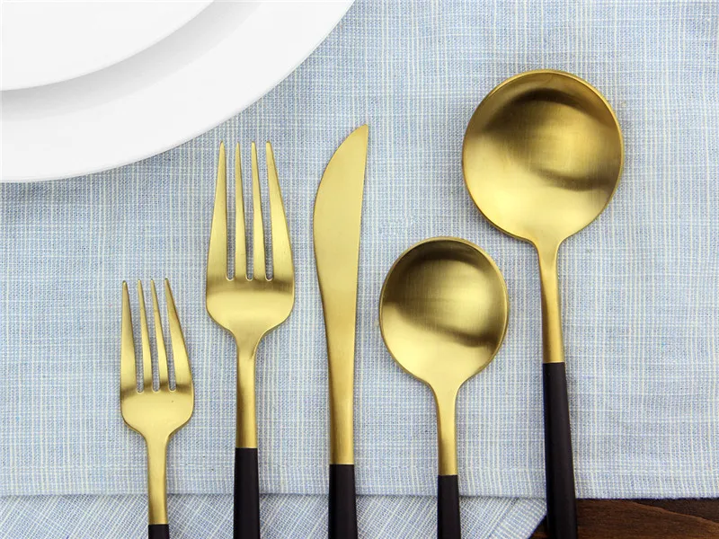 flatware set (12)