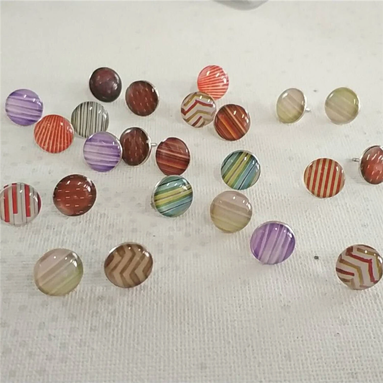120 шт в разных стилях креативные модные нажимные штифты Thumbtacks для настенных